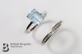 18ct White Gold and Blue Topaz Ring
