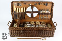 1909 Scott & Sons Six Person Picnic Set