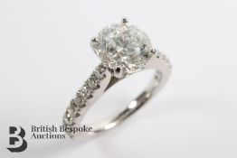 18ct White Gold Diamond Ring