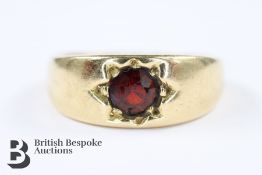 18ct Yellow Gold Garnet Solitaire Ring
