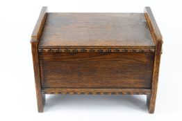 Arts and Crafts Oak Pipe Box