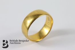 Gentleman's 22ct Wedding Band