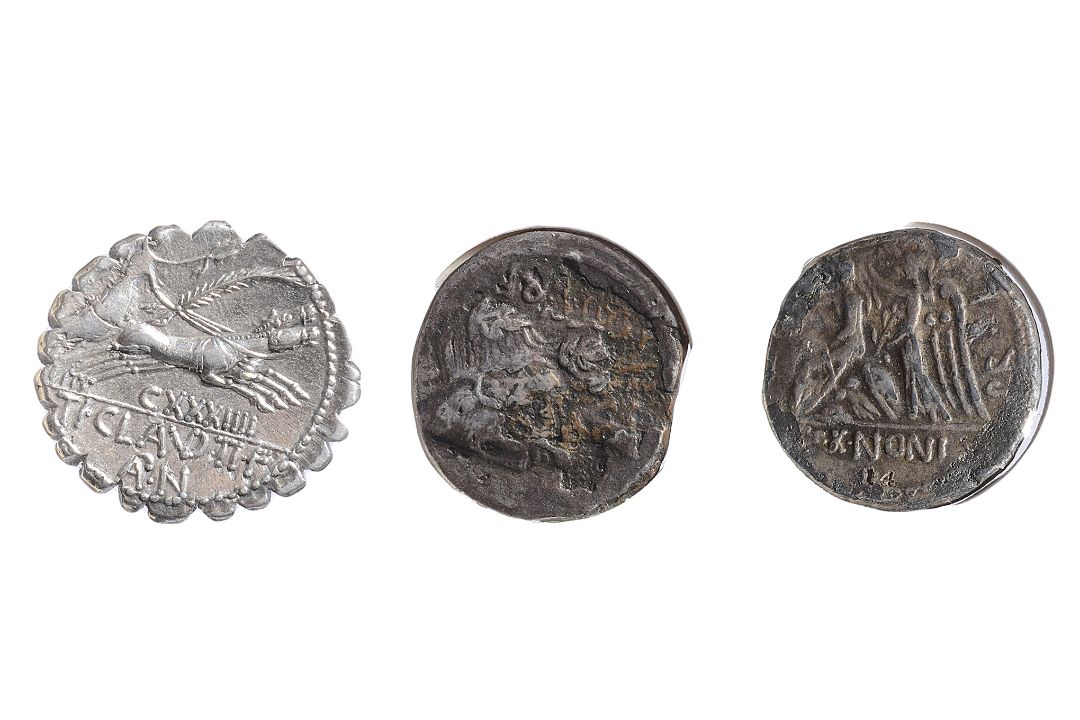 Ti. Claudius Ti.f. Ap.n. Nero AR Serrated Denarius. 79 BC. Diademed and draped bust of Diana - Image 2 of 2