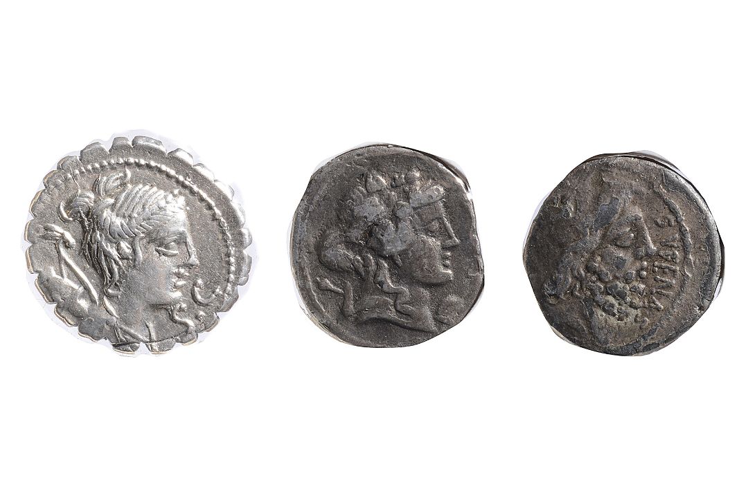 Ti. Claudius Ti.f. Ap.n. Nero AR Serrated Denarius. 79 BC. Diademed and draped bust of Diana - Image 1 of 2