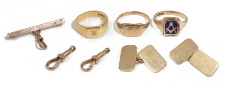 A small collection of Gentlemen's gold jewellery