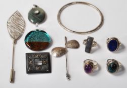 GROUP OF CONTEMPORARY SILVER AND SEMI PRECIOUS STONE JEWELLERY