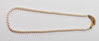 VINTAGE 18CT GOLD CLASP PEARL NECKLACE