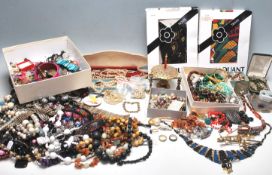 COLLECTION OF VINTAGE COSTUME JEWELLERY