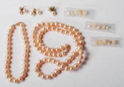 CONTEMPORARY PEARL PARURE JEWELLERY SET