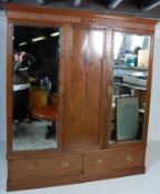EDWARDIAN MAHOGANY TRIPLE COMPACTUM WARDROBE