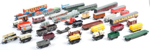 LARGE COLLECTION OF ASSORTED 00 GAUGE MODEL RAILWAY