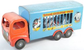 ORIGINAL VINTAGE TRI-ANG CIRUS TRUCK WITH ANIMALS