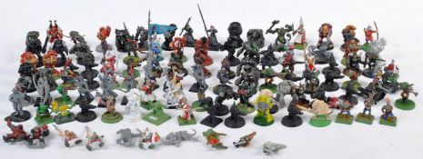 LARGE COLLECTION OF WARHAMMER 40K & FANTASY FIGURES