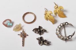 GROUP OF GEORGIAN AND VICTORIAN JEWELLERY FINDINGS