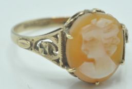 9CT GOLD HALLMARKED LADIES CARVED CAMEO RING.