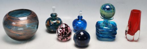 COLLECTION OF RETRO VINTAGE COLOURED GLASS