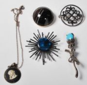 20TH CENTURY SILVER BROOCHES AND NECKLACE