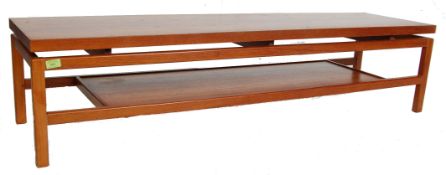 VINTAGE RETRO 20TH CENTURY TEAK WOOD COFFEE OCCASIONAL TABLE