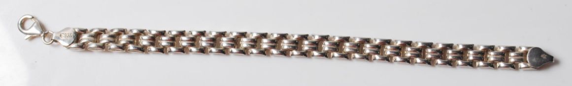 .925 STERLING SILVER GATE BRACELET