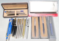 COLLECTION ON VINTAGE 20TH CENTURY PENS