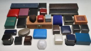 COLLECTION OF VINTAGE JEWELLERY BOXES