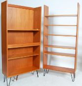 TWO RETRO 20TH CENTURY G-PLAN TEAK WOOD OPEN WINDOW BOOKCASE ON HAIRPIN LEGS
