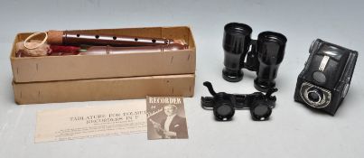 GROUP OF VINTAGE 20TH CENTURY CURIOSITY ITEMS