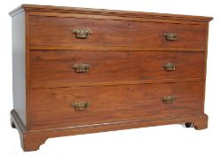 EDWARDIAN MAHOGANY STRAIGHT 3 CHEST OF DRAWERS