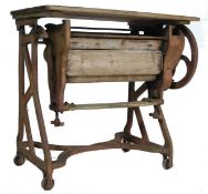 EARLY 20TH CENTURY CAST IRON MANGLE
