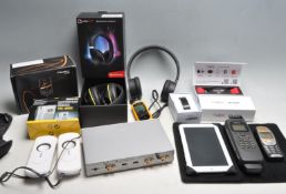 COLLECTION OF 20TH AND 21ST CENTURY TELECOMMUNICATIONS AND ENTERTAINMENT ITEMS