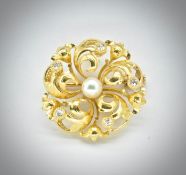 18ct Gold Pearl & Diamond Floral Brooch Pin