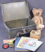 WWII SECOND WORLD WAR EVACUEE SUITCASE DISPLAY