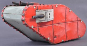 ANTIQUE GERMAN TINPLATE MODEL OF A FIRST WORLD WAR TANK
