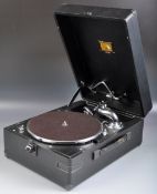 HMV EARLY 20TH CENTURY PORTABLE GRAMOPHONE RECORD PLAYER
