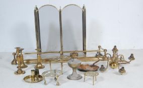 LARGE QUANTITY OF BRASSWARE