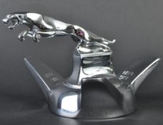 JAGUAR - ORIGINAL APPRENTICE PIECE MASCOT & SPINNER DISPLAY