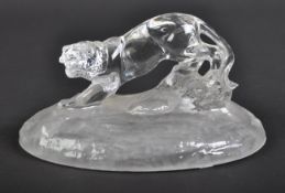 JAGUAR - 20TH CENTURY GLASS JAGUAR PAPERWEIGHT ORNAMENT