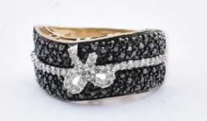 HALLMARKED 9CT BLACK AND WHITE DIAMOND RING