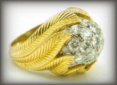 FRENCH VAN CLEEF & ARPELS 18CT GOLD & DIAMOND RING