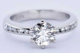 18CT WHITE & DIAMOND SOLITAIRE RING