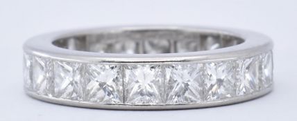 HALLMARKED PLATINUM & DIAMOND ETERNITY RING 5CT