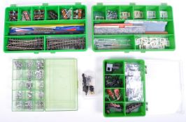 COLLECTION OF ASSORTED N GAUGE MODEL RAILWAY ACCESSORIES
