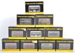 COLLECTION OF GRAHAM FARISH N GAUGE TRAINSET ROLLING STOCK
