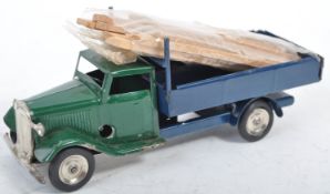 VINTAGE TRI-ANG MINIC TOYS CLOCKWORK TIN PLATE WAGON