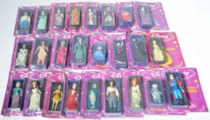 COLLECTION OF X25 ASSORTED DEAGOSTINI DISNEY PORCELAIN DOLLS