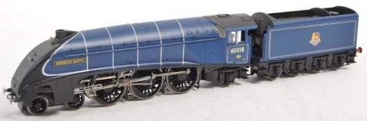 ORIGINAL HORNBY 00 GAUGE MODEL RAILWAY SPARROW HAWK LOCO