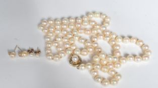 VINTAGE CULTURED PEARL NECKLACE AND EARRINGS