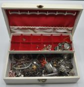 COLLECTION OF VINTAGE 20TH CENTURY COSTUME JEWELLERY BOX