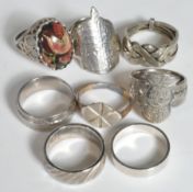 COLLECTION SILVER & WHITE METAL COIN / OTHER RINGS