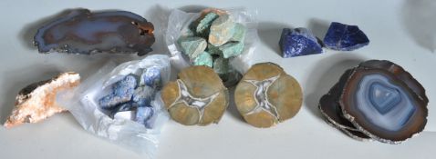 COLLECTION OF MINERAL SPECIMENS